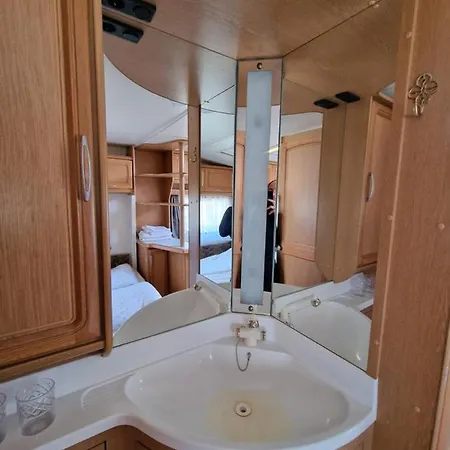 Bogen Hostel Ostello *