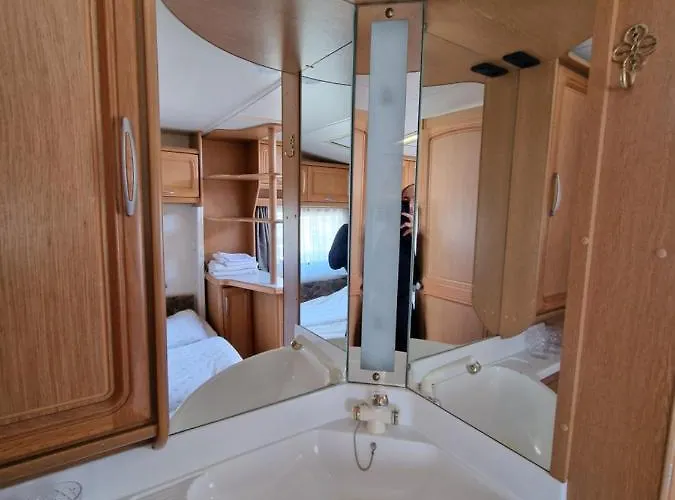 伯根旅馆 旅馆 *