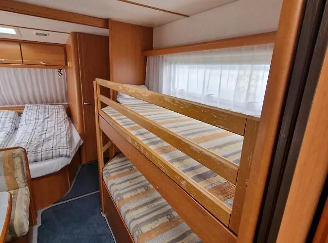 伯根旅馆 旅馆 *