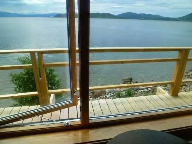 伯根旅馆 旅馆 *